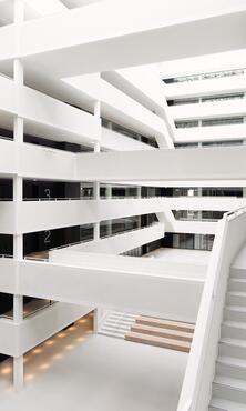 Ein Jahr Gebäude 4: Ein Blick hinter die Kulissen