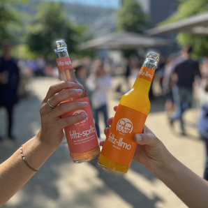 Schnack auf eine Limo mit Maybrit