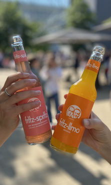 Schnack auf eine Limo mit Maybrit