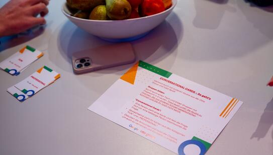 Azubis, die sich beim Start des Otto Azubis @ Google Day austauschen.