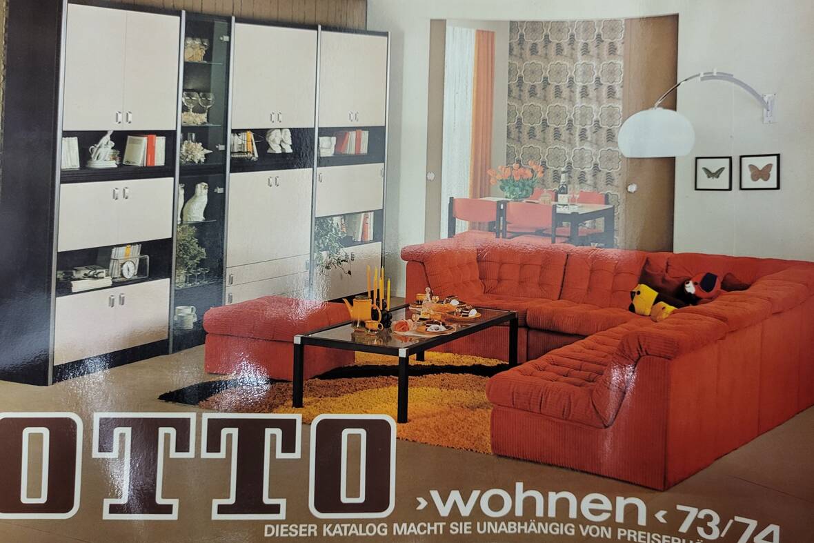 Zu den archivierten Katalogen zählen auch die einzelnen Sortimentskataloge. Bei diesem Katalog von 1973/74 ist außerdem noch das damalige Logo zu erkennen.