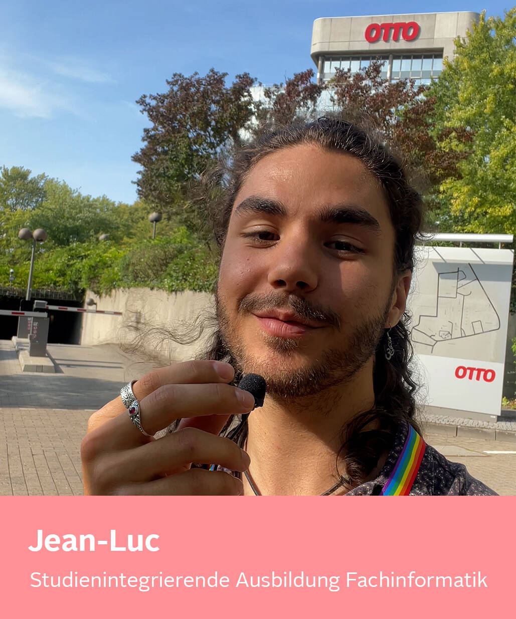 Azubi Jean-Luc bei der Video-Challenge beim Ausbildungsstart 2024