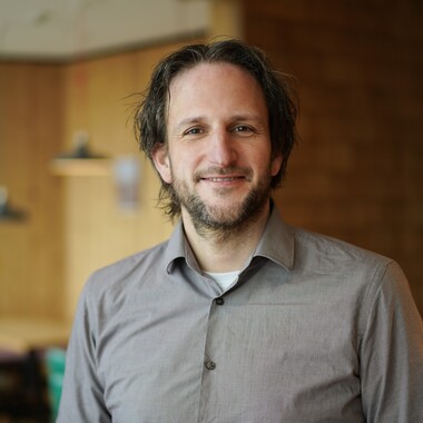 Unser Business Architecture lächelt in die Kamera Senior Expert Business Architecture OTTO IT lächelt in die Kamera