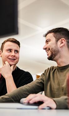 Unsere Kollegen in Tech beim Arbeiten