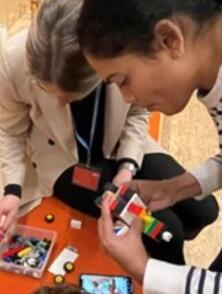 Agil durch Lego: InMigration meets ReDi School